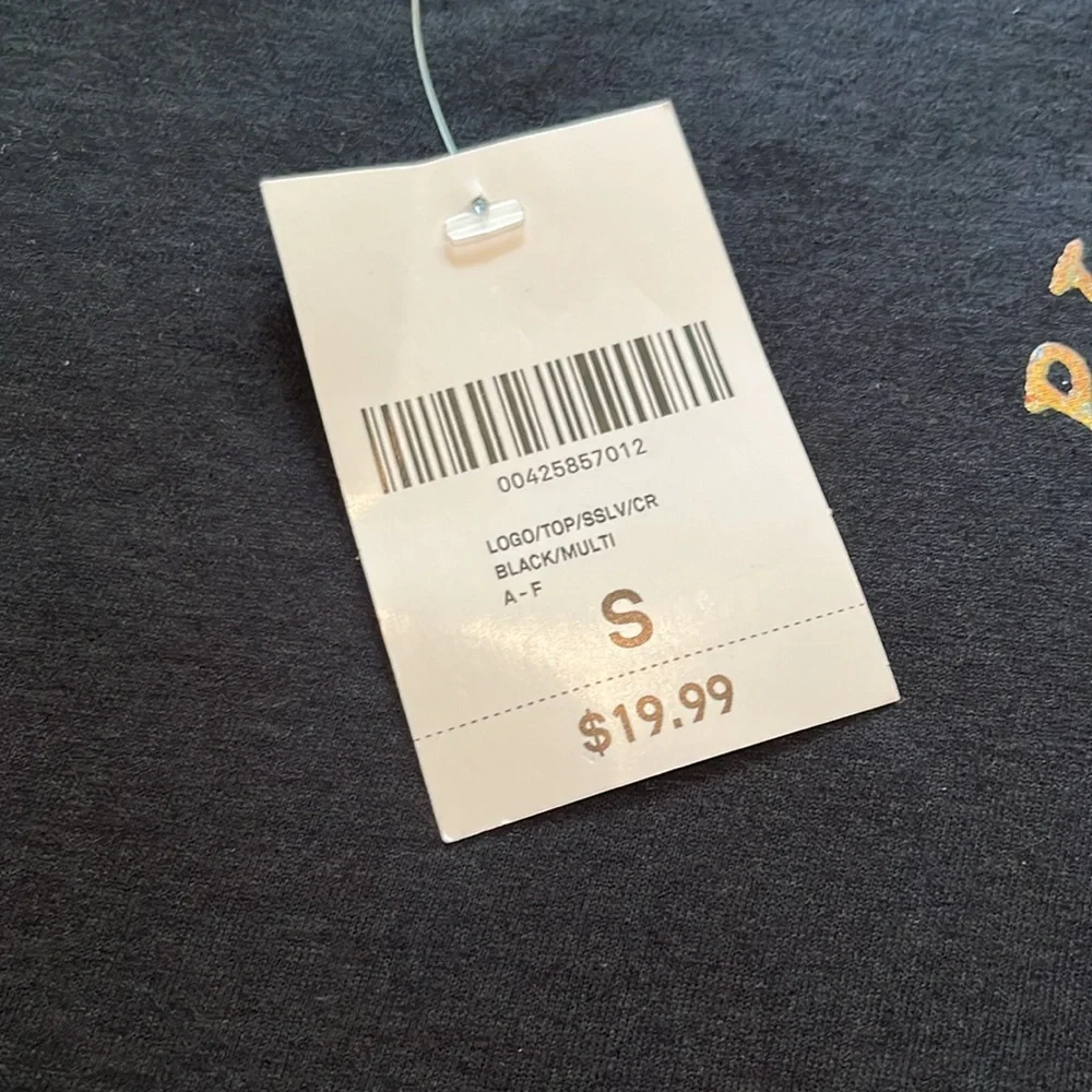 NWT Forever 21 Pink Floyd World Tour 1977 Retro Graphic Tee - Picture 9 of 15